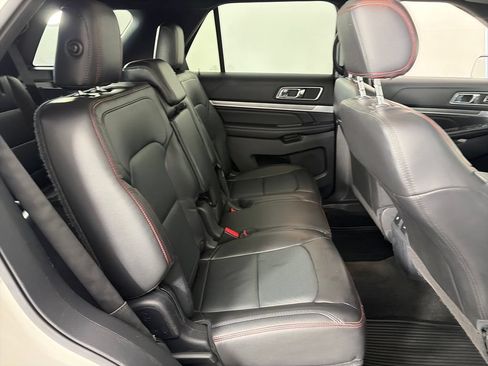 Used 2016 Ford Explorer Sport w/ Equipment Group 401A AWD/4WD image 29