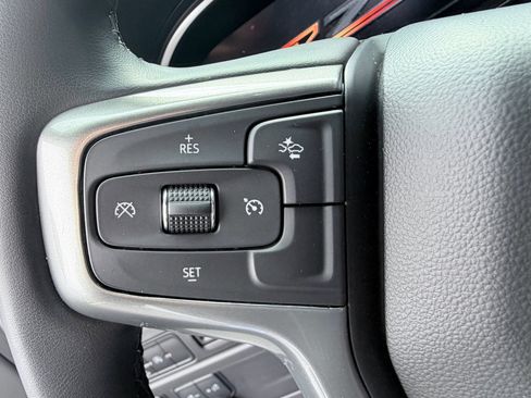 Used 2022 Chevrolet Tahoe Z71 w/ Z71 Off-Road Package image 15