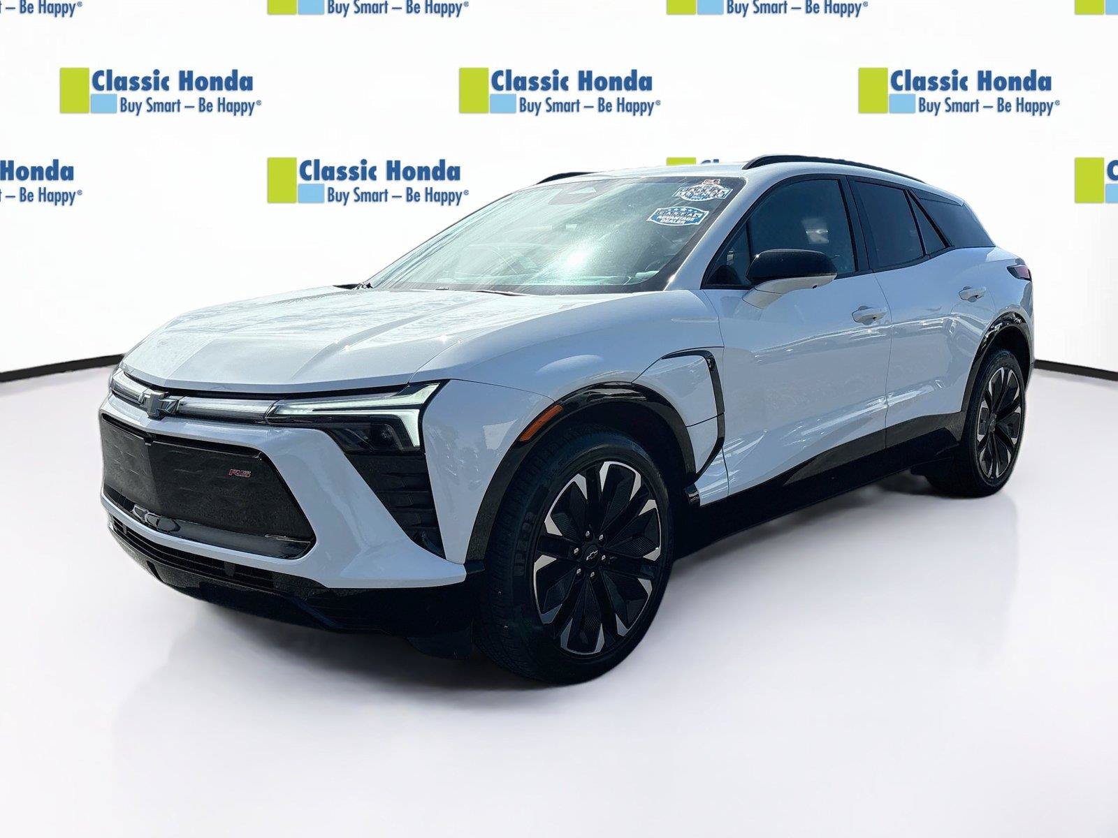 Used 2024 Chevrolet Blazer EV RS AWD/4WD image 3
