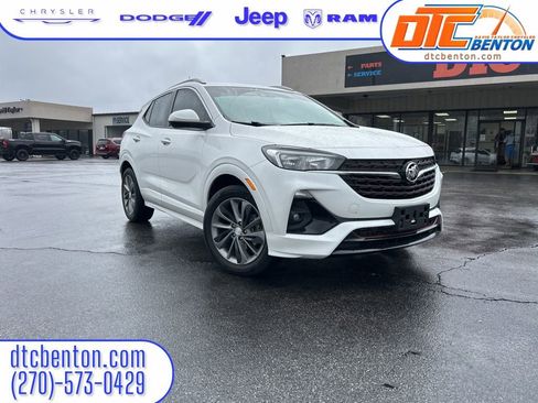 Used 2022 Buick Encore GX Select w/ Sport Touring Package image 1
