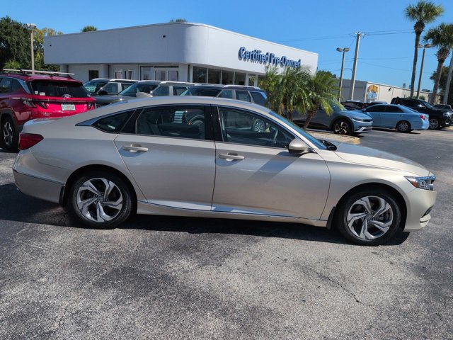 Used 2018 Honda Accord EX image 3