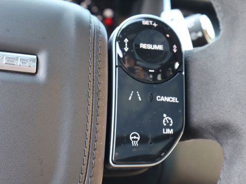 Used 2021 Land Rover Range Rover Sport HST image 25