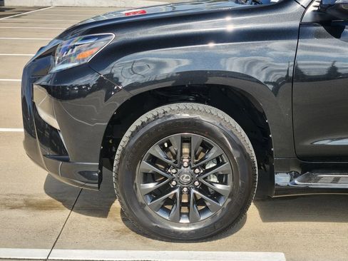Used 2023 Lexus GX 460 Premium w/ Premium Package AWD/4WD image 8