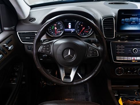 Used 2019 Mercedes-Benz GLS 550 4MATIC image 12