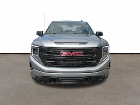 Used 2023 GMC Sierra 1500 Pro w/ Graphite Edition AWD/4WD image 8