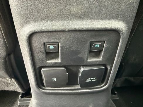 Used 2023 Ford Bronco Wildtrak AWD/4WD image 22
