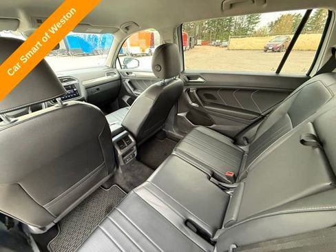 Used 2022 Volkswagen Tiguan SE AWD/4WD image 27