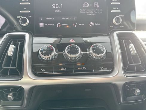 Used 2023 Kia Sorento LX image 25