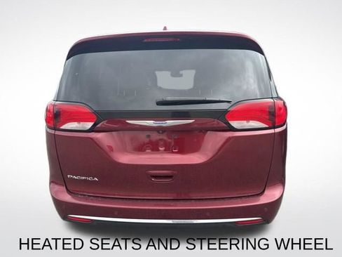 Used 2018 Chrysler Pacifica Touring-L Plus image 11
