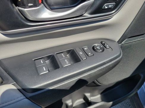 Used 2019 Honda CR-V EX-L image 18