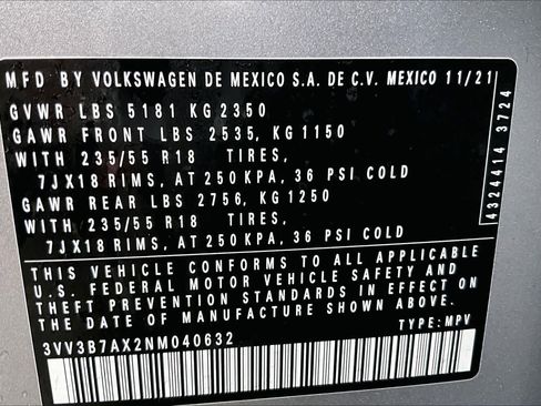 Used 2022 Volkswagen Tiguan SE image 33