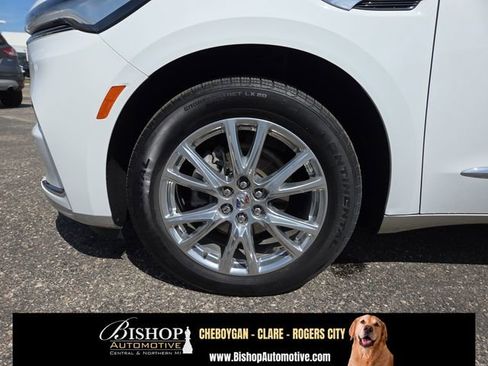 Used 2023 Buick Enclave Premium AWD/4WD image 29