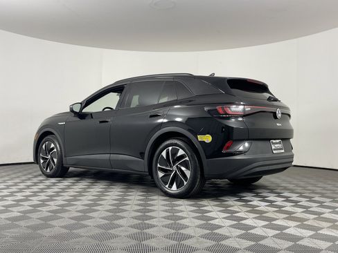 Used 2022 Volkswagen ID.4 Pro image 11