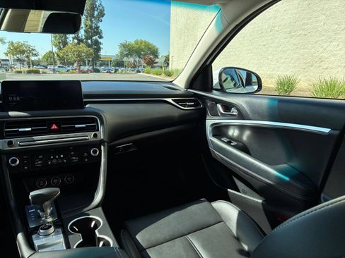 Used 2026 Genesis G70 2.5T RWD image 37