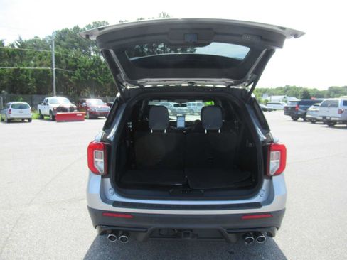 Used 2020 Ford Explorer ST w/ ST Street Pack AWD/4WD image 17