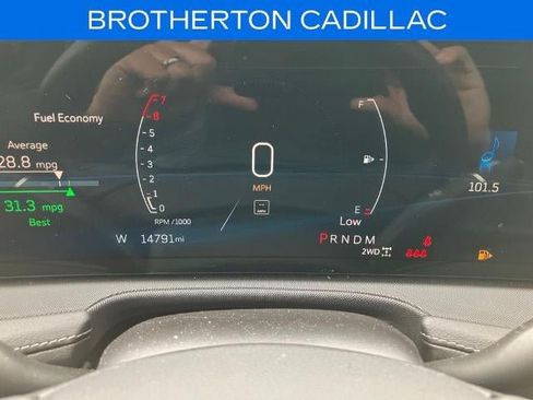 Used 2024 Cadillac XT4 Luxury w/ Cold Weather Package AWD/4WD image 21