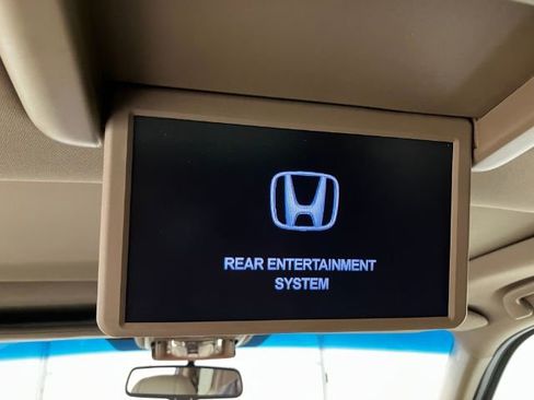 Used 2015 Honda Pilot Touring image 27