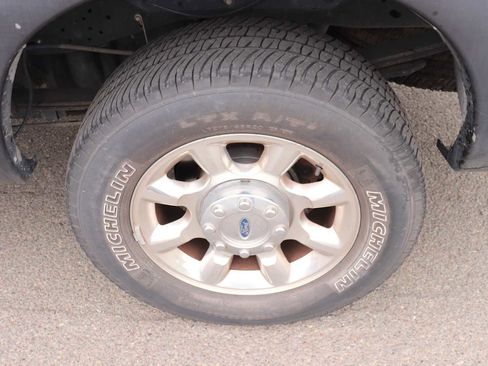 Used 2016 Ford F250 Lariat w/ Lariat Ultimate Package AWD/4WD image 9