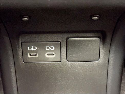 New 2026 Toyota Prius Limited image 39