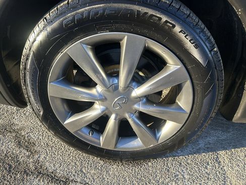 Used 2017 INFINITI QX50 w/ Premium Plus Package image 7