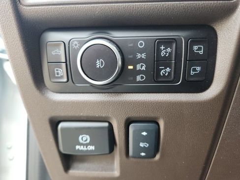 Used 2025 Ford F150 King Ranch AWD/4WD image 31