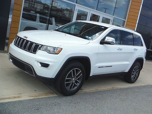 Used 2018 Jeep Grand Cherokee Limited w/ Trailer Tow Group IV image 1