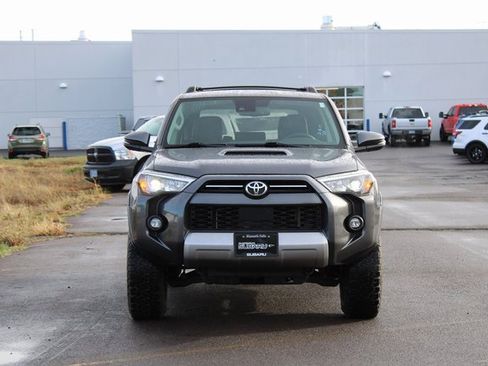 Used 2022 Toyota 4Runner TRD Off-Road Premium image 9
