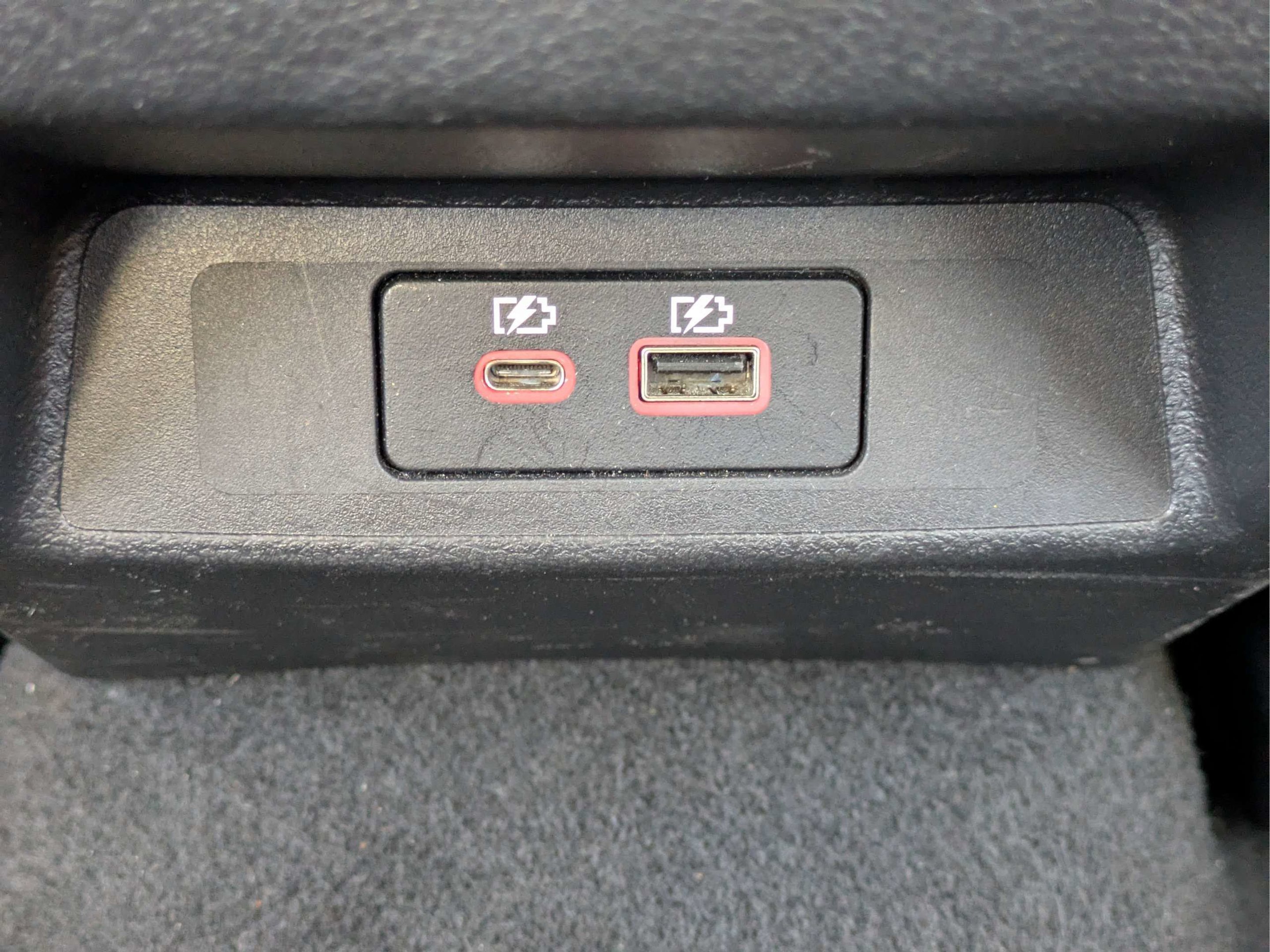 Used 2025 Nissan Altima 2.5 SV FWD image 11