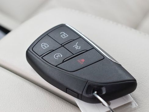 Used 2023 Buick Envision Avenir AWD/4WD image 14