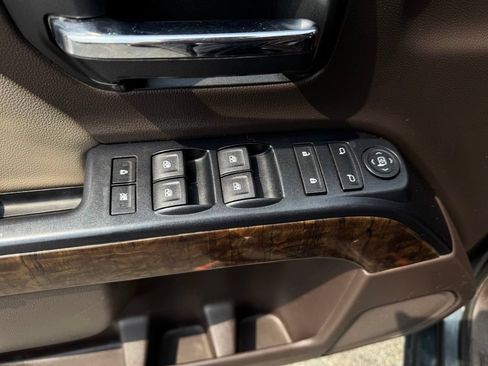 Used 2018 Chevrolet Silverado 1500 LT w/ LT Fleet Convenience Package AWD/4WD image 38