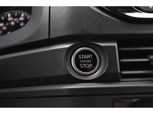 Used 2024 Nissan Pathfinder S FWD image 30