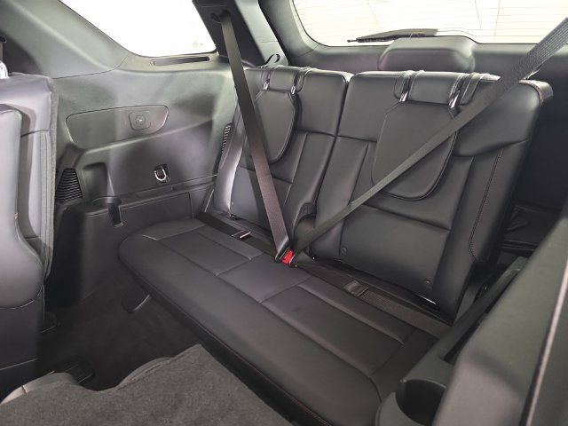 Used 2026 Ford Explorer ST-Line w/ ST-Line Street Pack AWD/4WD image 26