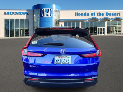 Used 2024 Honda CR-V EX image 5