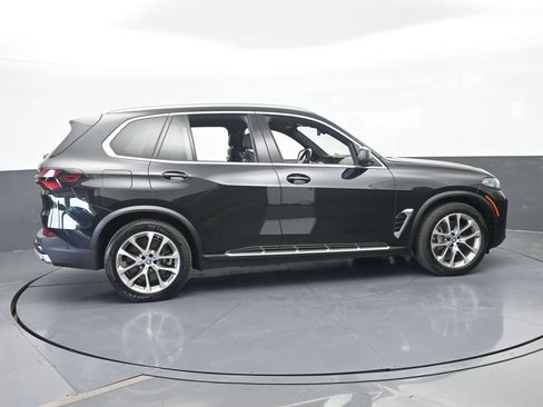 Used 2025 BMW X5 xDrive50e AWD/4WD image 7