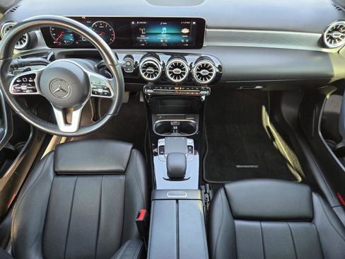 Used 2020 Mercedes-Benz A 220 image 34
