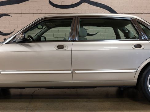 Used 2001 Jaguar XJ Supercharged RWD image 19
