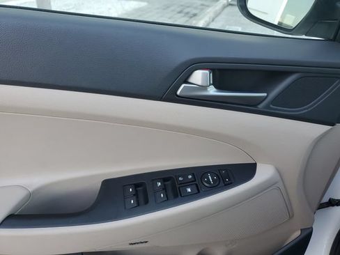Used 2018 Hyundai Tucson SEL Plus FWD image 18
