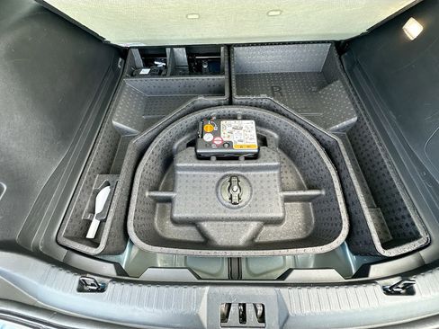 Certified 2024 Ford Edge SEL image 32