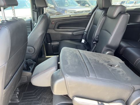 Certified 2024 Honda Odyssey Sport image 17