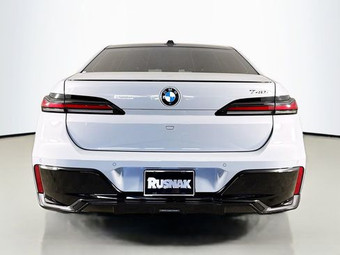 Certified 2025 BMW 740i image 6