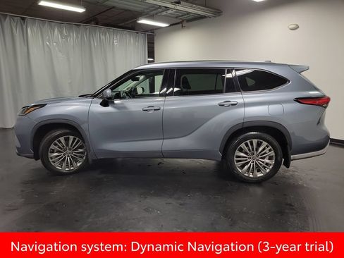 Used 2022 Toyota Highlander Platinum AWD/4WD image 5