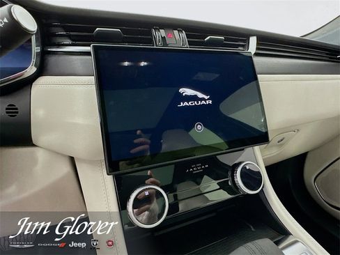 Used 2024 Jaguar F-PACE R-Dynamic S image 35