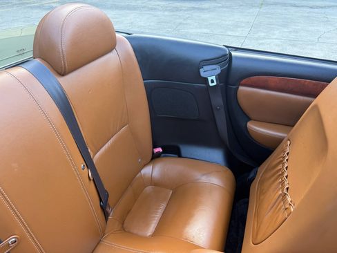 Used 2005 Lexus SC 430 Convertible RWD image 18