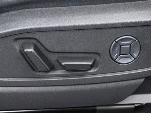 Certified 2025 Audi Q5 Premium Plus w/ Premium Plus image 37