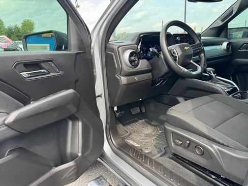 Used 2024 Chevrolet Colorado LT w/ LT Convenience Package II RWD image 13