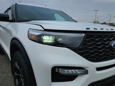 Used 2020 Ford Explorer ST w/ ST Street Pack image 10