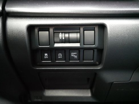 Used 2023 Subaru Crosstrek 2.5i Sport AWD/4WD image 27