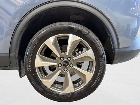 Used 2024 Ford Escape Platinum AWD/4WD image 54