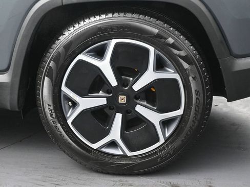 Used 2023 Rivian R1S Adventure Quad AWD/4WD image 34