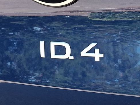 Used 2022 Volkswagen ID.4 Pro S w/ Gradient Package RWD image 36